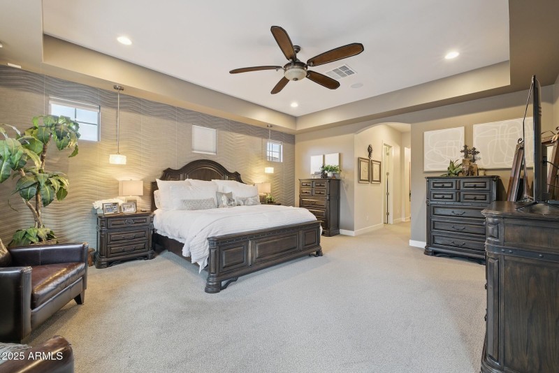 24 Master Ensuite