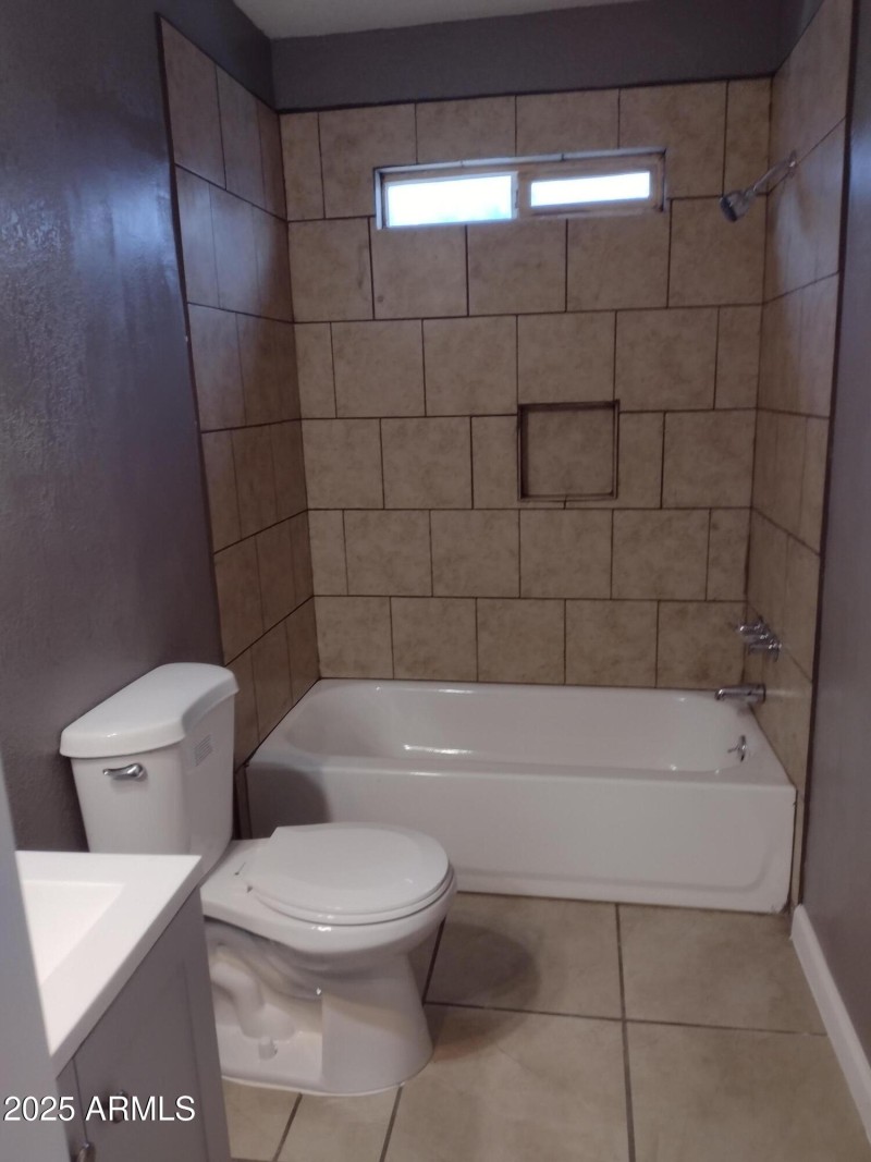 2435 Yuma-rear bath