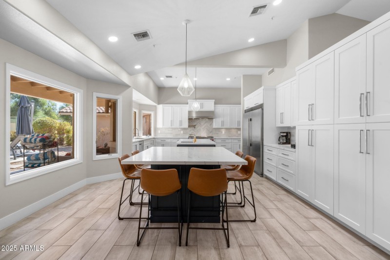 21-web-or-mls-11290-e-cochise-dr