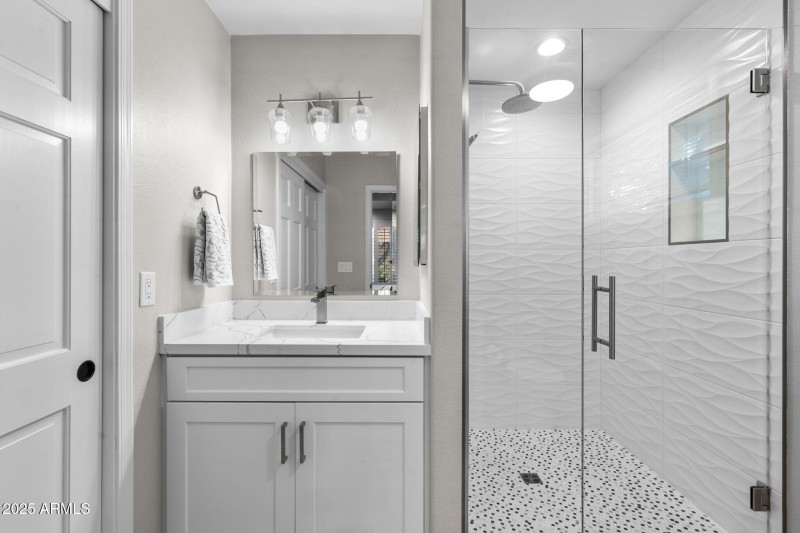 37-web-or-mls-11290-e-cochise-dr