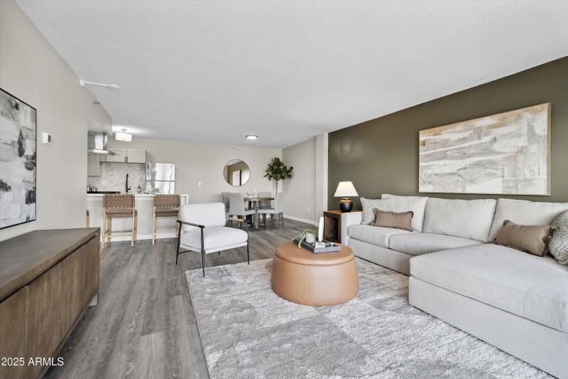 04-Living Area