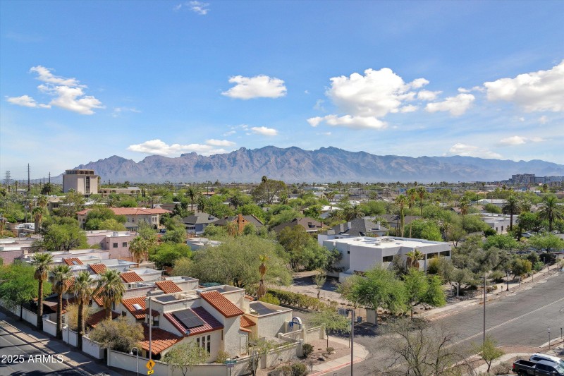 29-Balcony View