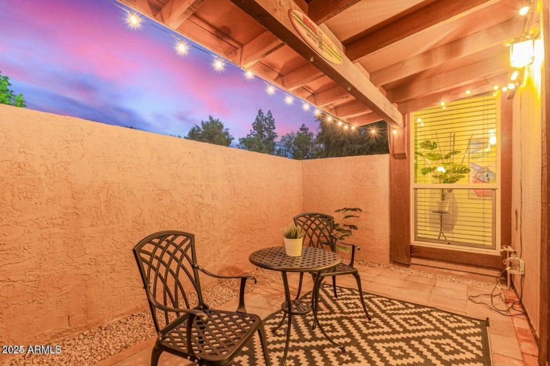 PATIO #1 Courtyard (twilight)