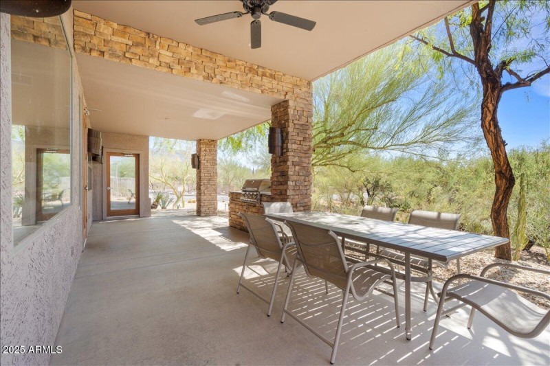 Clubhouse Patio (1)