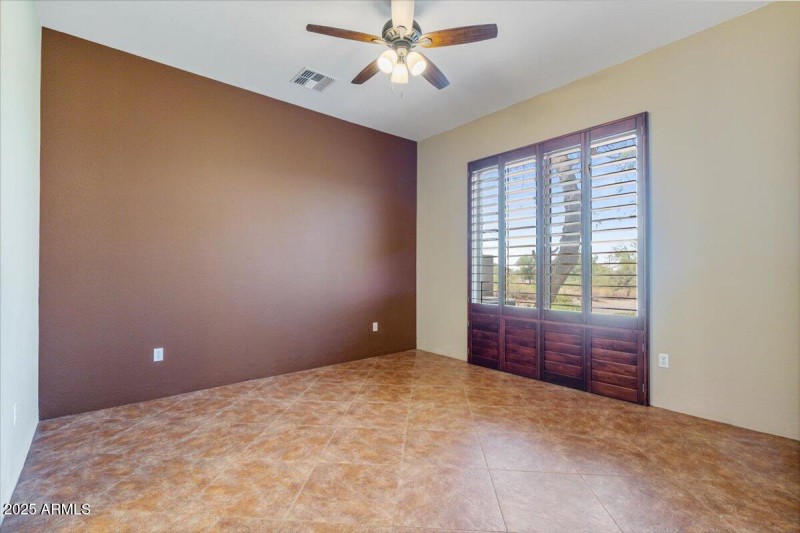 Downstairs Suite (2)