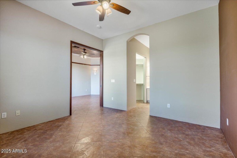 Downstairs Suite (3)