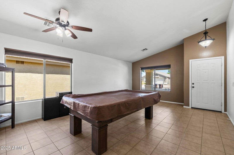 02__41313 W Thornberry Ln