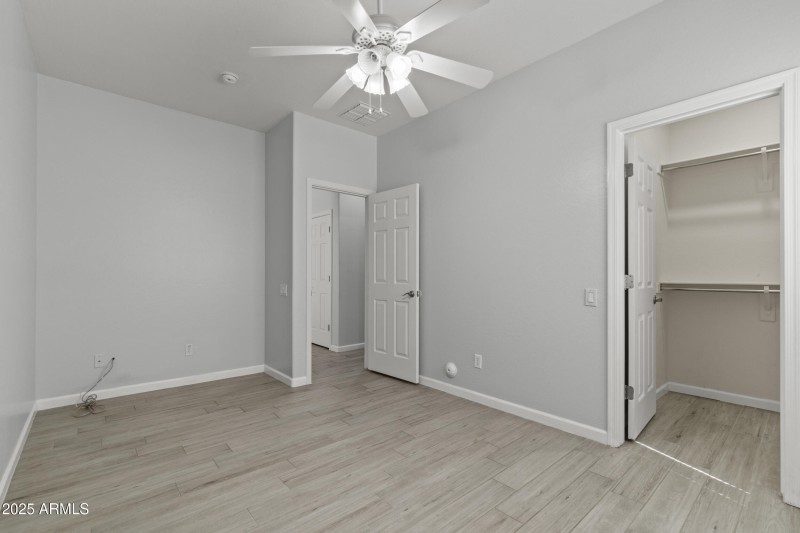 5231 w desert hollow dr-35