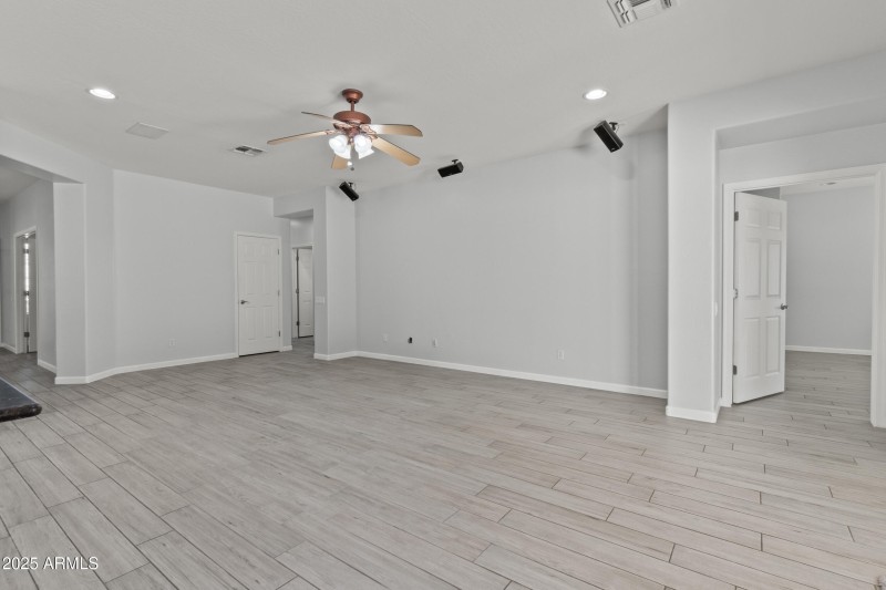 5231 w desert hollow dr-25
