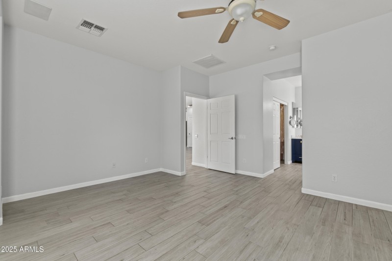 5231 w desert hollow dr-30