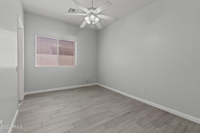 5231 w desert hollow dr-34