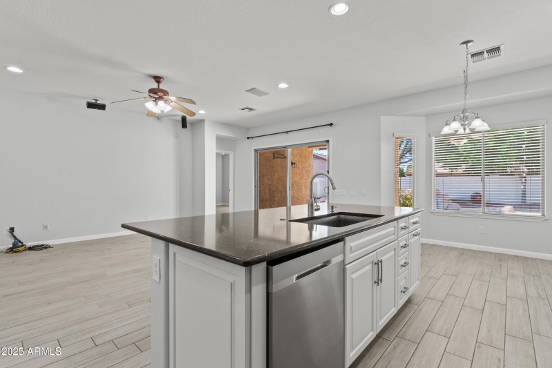 5231 w desert hollow dr-23