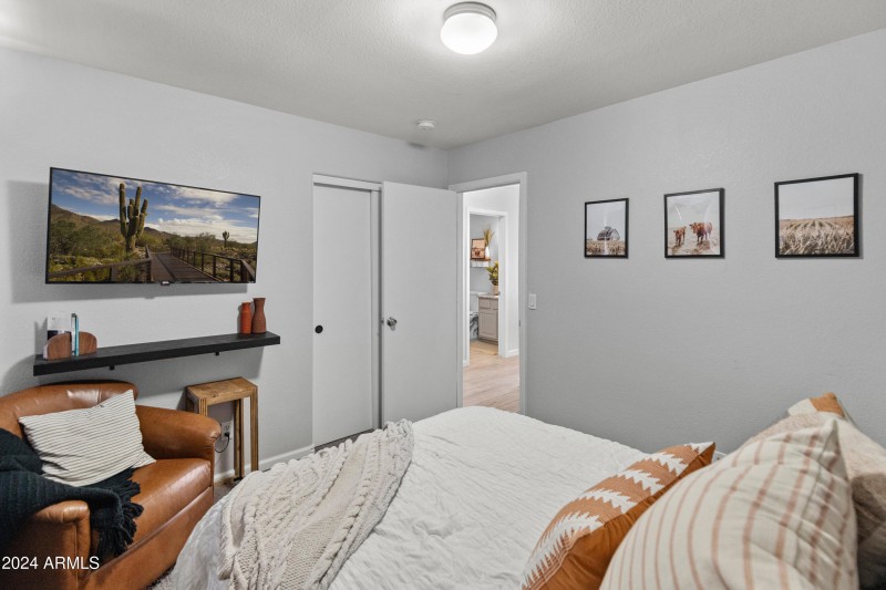 10226 N 93rd Dr-19