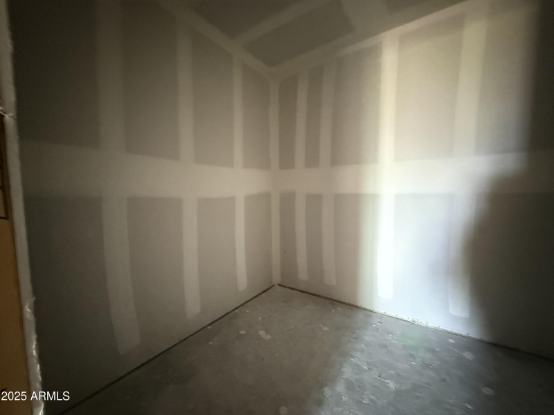 14.primarycloset