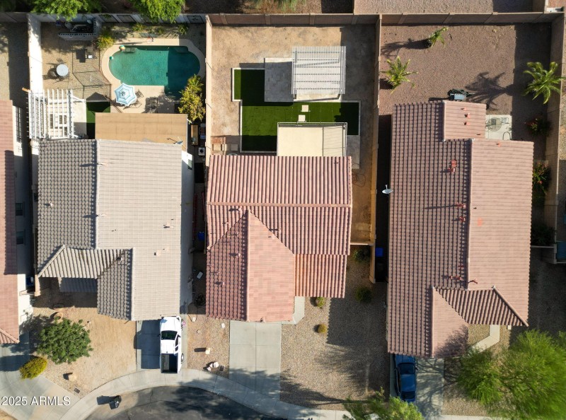 44-web-or-mls-13103_W_Fairmont_Ave_Litch