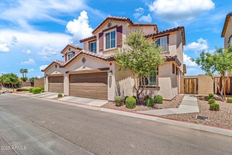 1255 N Arizona Ave 1252-3