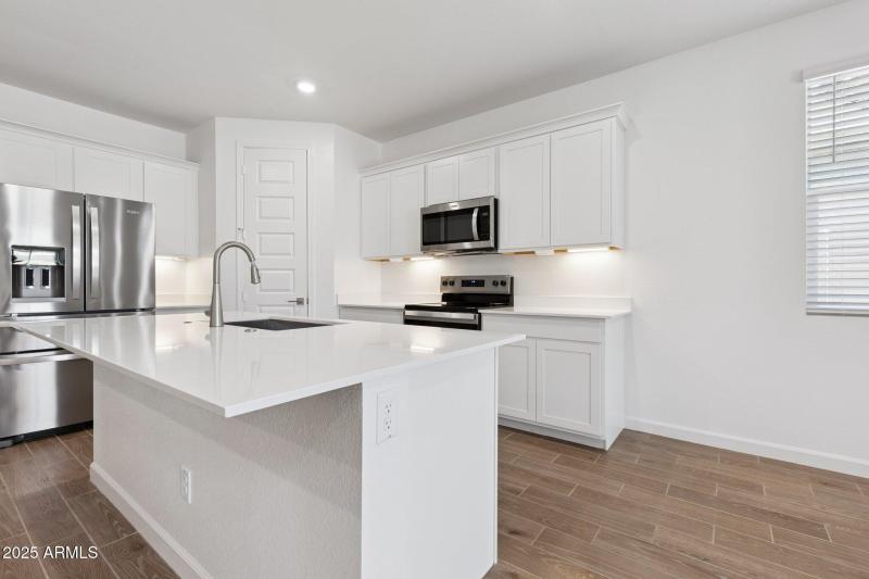 10-web-or-mls-17824-w-vogel-ave-lot-165-