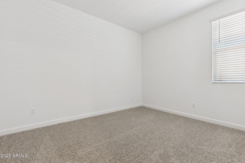 24-web-or-mls-17824-w-vogel-ave-lot-165-