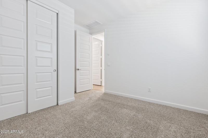 27-web-or-mls-17824-w-vogel-ave-lot-165-