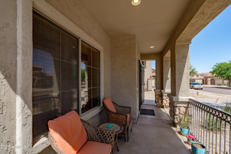 04-Front Porch View