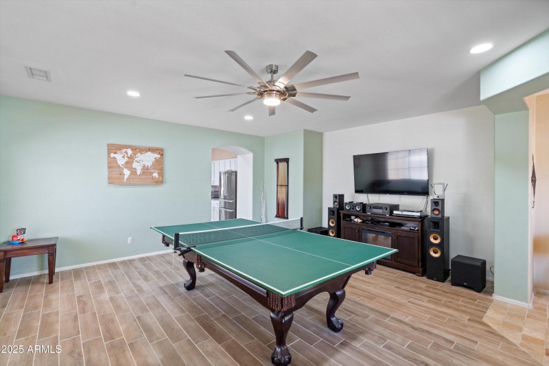 09-Living Room