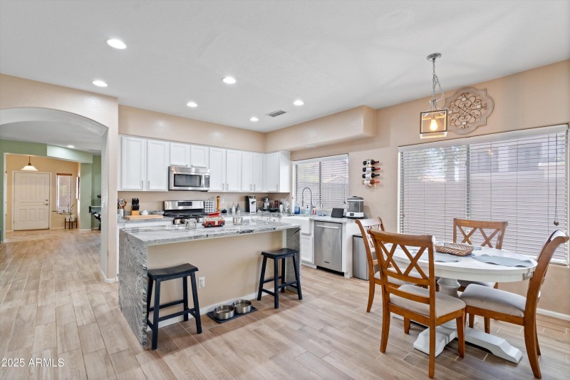 14-Kitchen