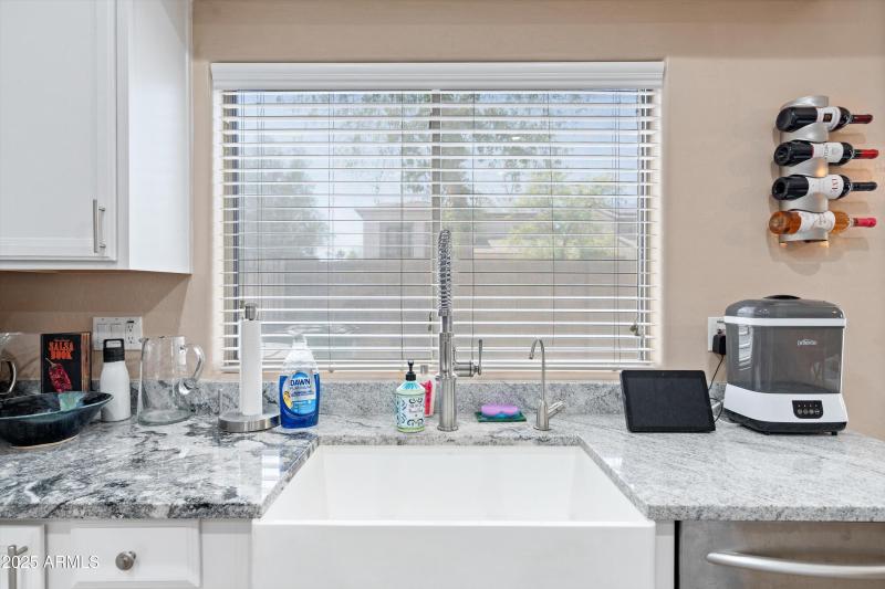 17-Kitchen