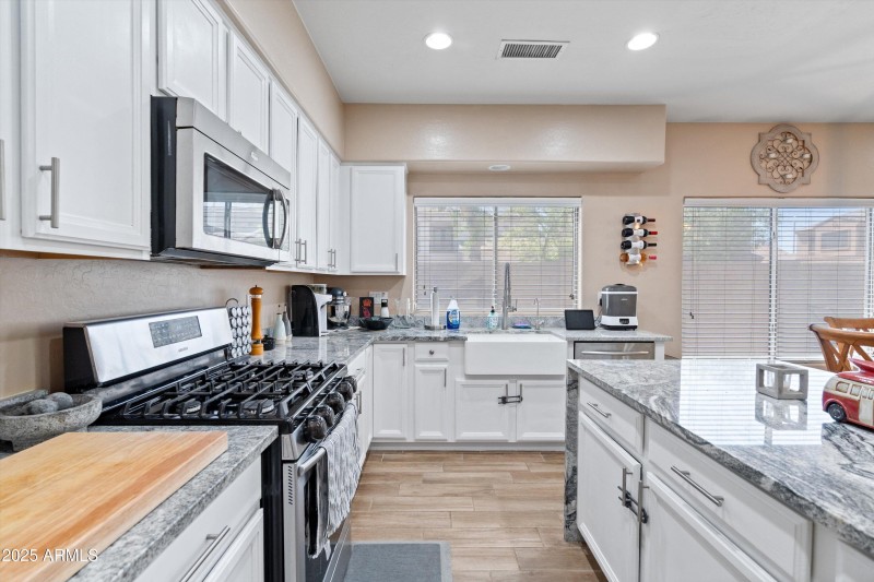 19-Kitchen