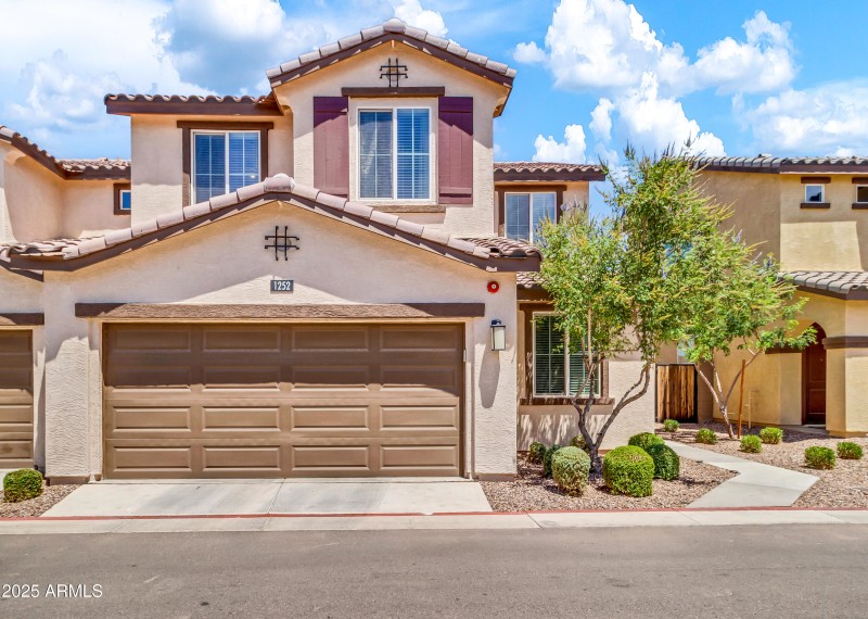 1255 N Arizona Ave-1