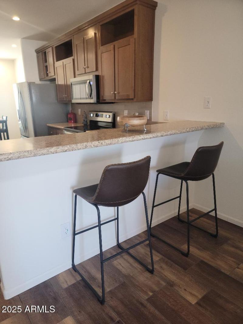 3605 breakfast counter