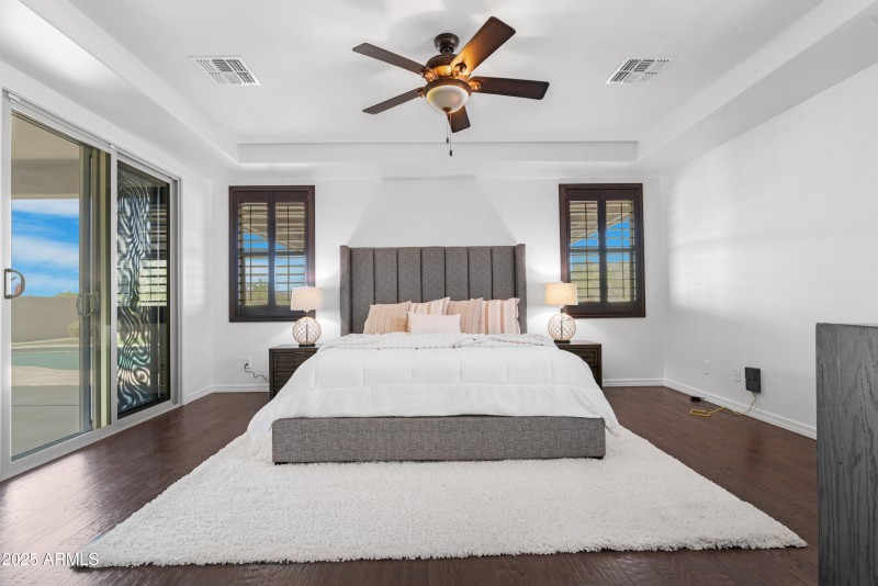Master Bed 3