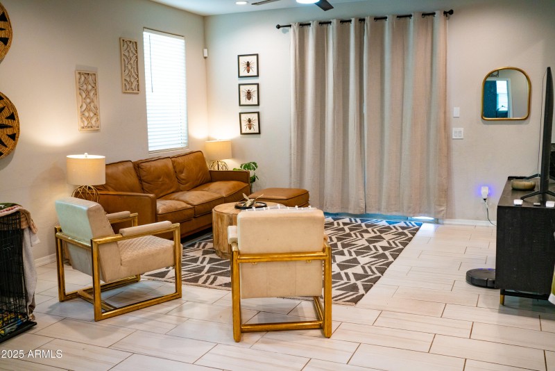 11007 W Pierce St-2
