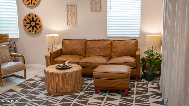 11007 W Pierce St-03703