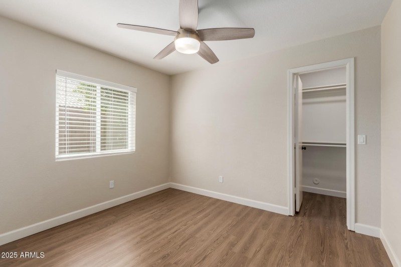 246 W. Sheffield Ave