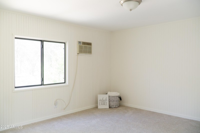 (30) Main Bedroom