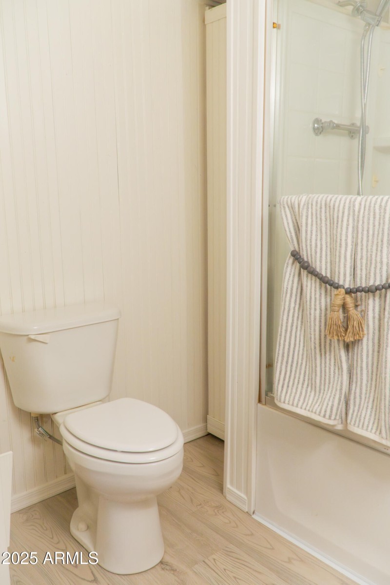 (26) Bathroom (1)