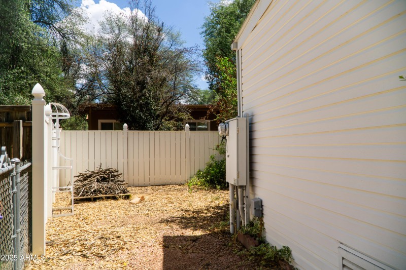(42) Left Side Yard