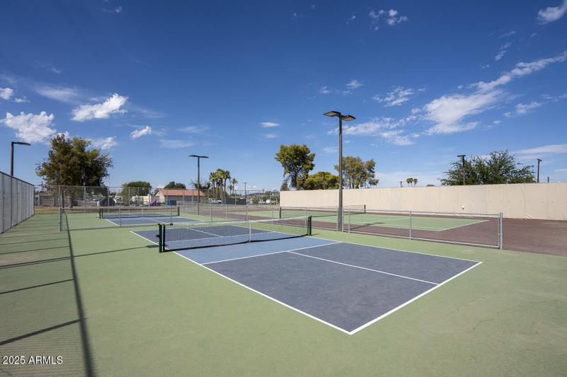 Pickleball/Tennis Court