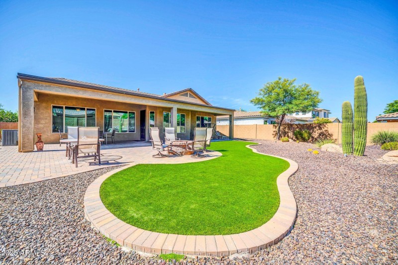 1526 W Molly Ln-39