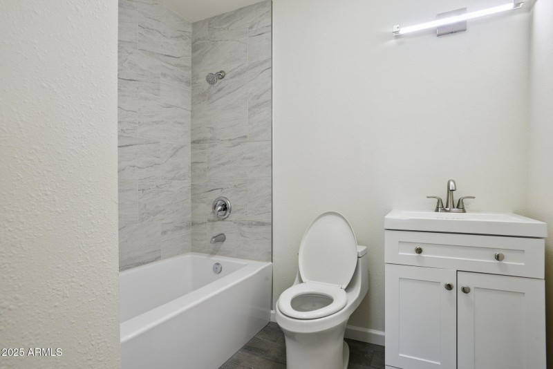 24-web-or-mls-3323-w-marshall-ave