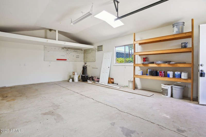 33-web-or-mls-3323-w-marshall-ave