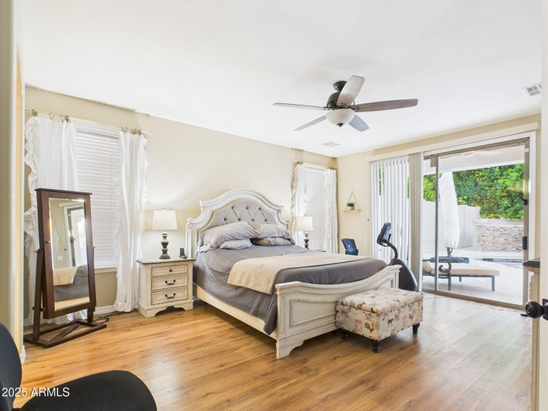 15-web-or-mls-CAM03379G0-PR0138-STILL015