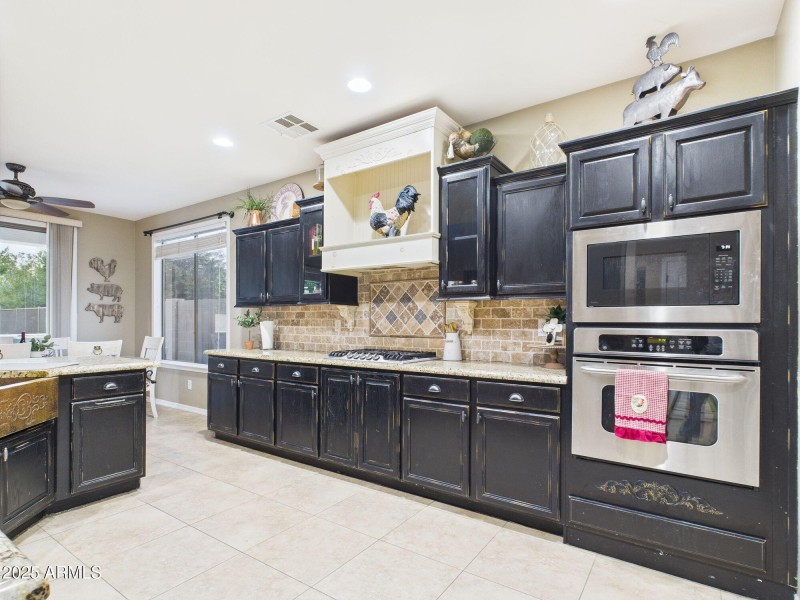 32-web-or-mls-CAM03379G0-PR0138-STILL032