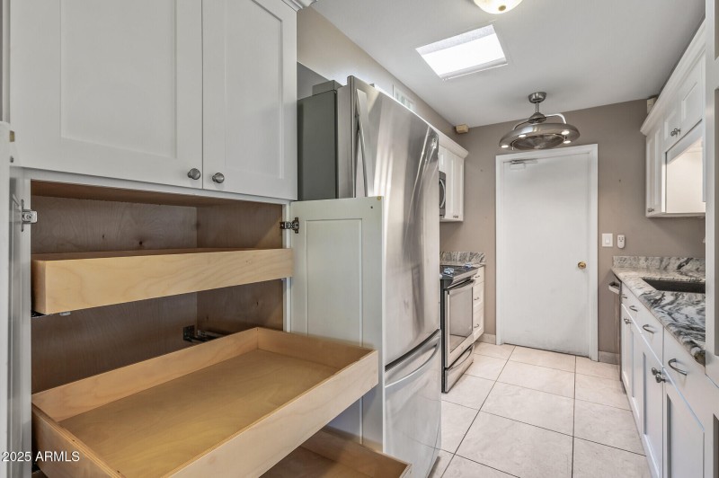 25_13447_W_Copperstone25_mls