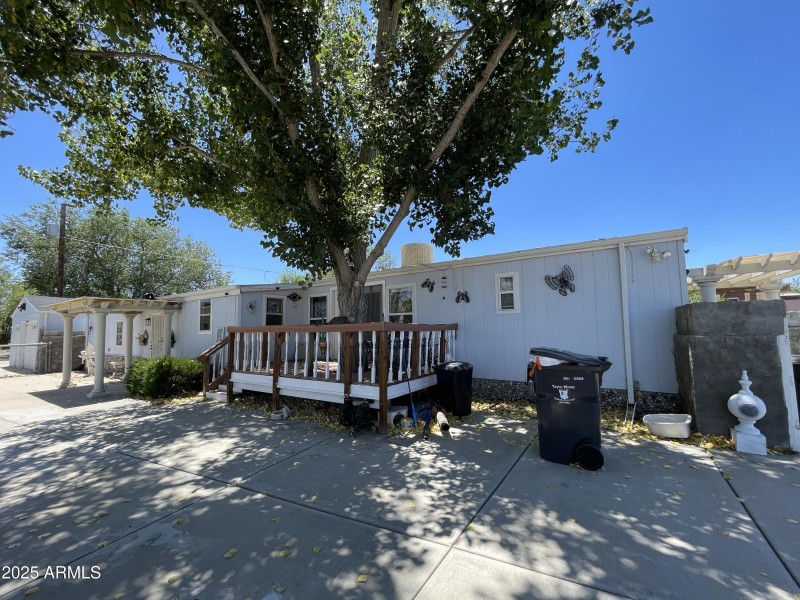 4 Front deck
