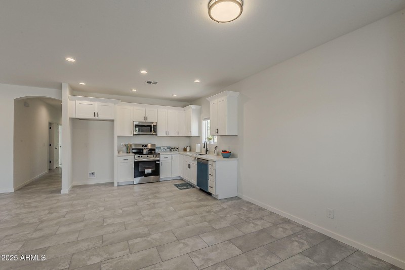 Kitchen/ Dining