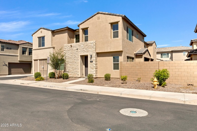 679 E Furness Dr Unit 101-4