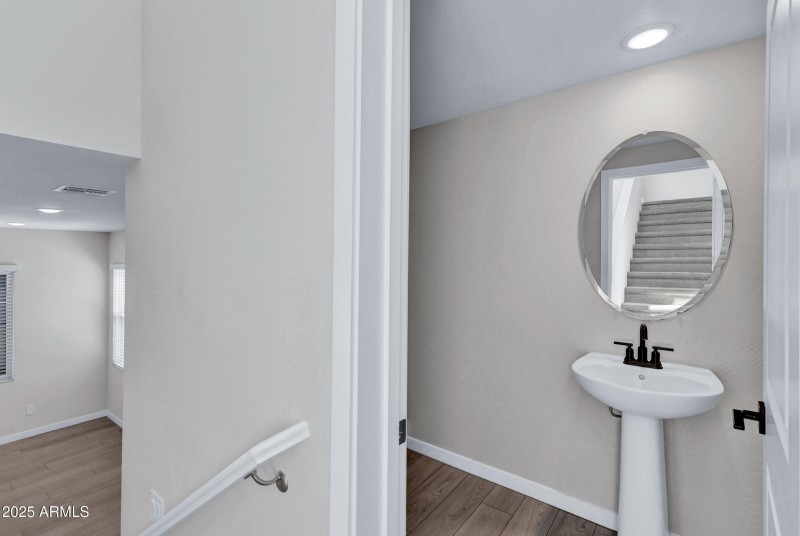 679 E Furness Dr Unit 101-17