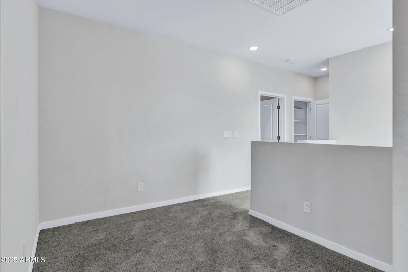 679 E Furness Dr Unit 101-19