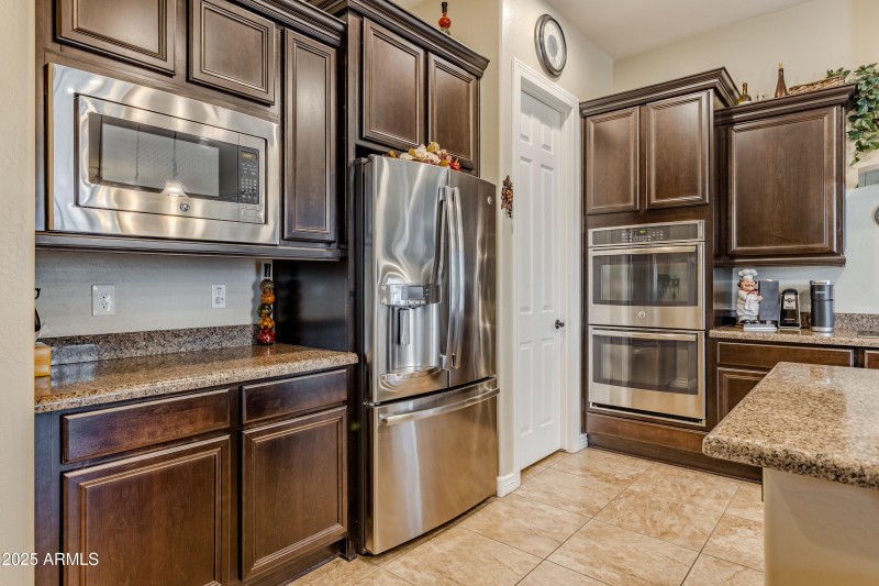 SS Appliances DBl Ovens